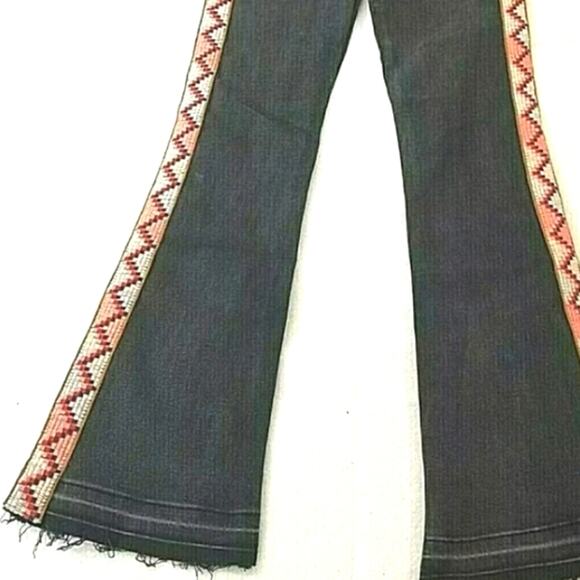Veronica Beard Cropped Jeans Sz 24 BLACK Carolyn Baby Boot AZTEC TUXEDO Boho - Picture 4 of 16